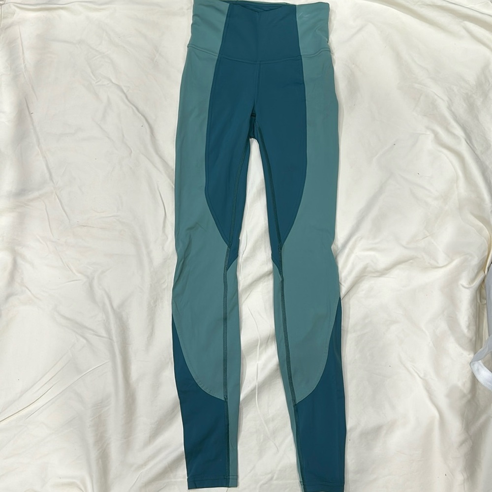 Lululemon Wake & Train Tight *28" Size 2